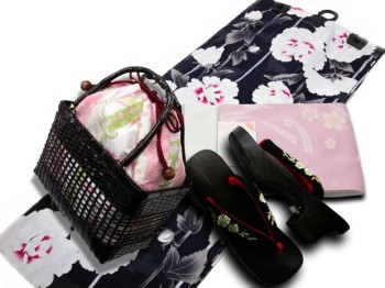 [Conjunto de 4 yukatas] Estilo sofisticado de Kioto, azul marino