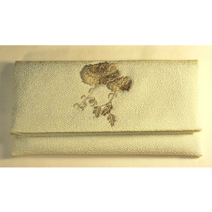 Estuche para rosario beige