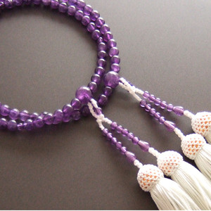 Rosario de dos ruedas para mujer (Nenju) con borlas blancas y amatista