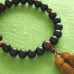 Rosario de un solo anillo para hombre elaborado con piedra de ojo de tigre negra y roja