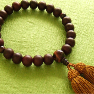 Rosario de un solo anillo para hombre elaborado con piedra roja y ojo de tigre rojo