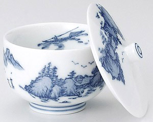 Sencha de cobre con tapa y diseño de paisaje