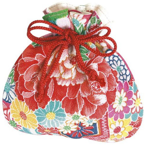 Bolsa con cordón Chirimen. Accesorios con estampados japoneses