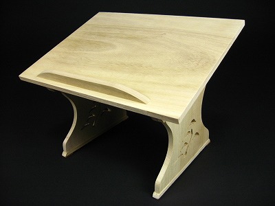 Atril de partituras integrado en madera de paulownia