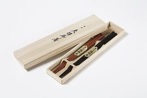 Palillos - Par en caja de madera de paulownia - Touka